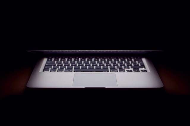 dark-laptop